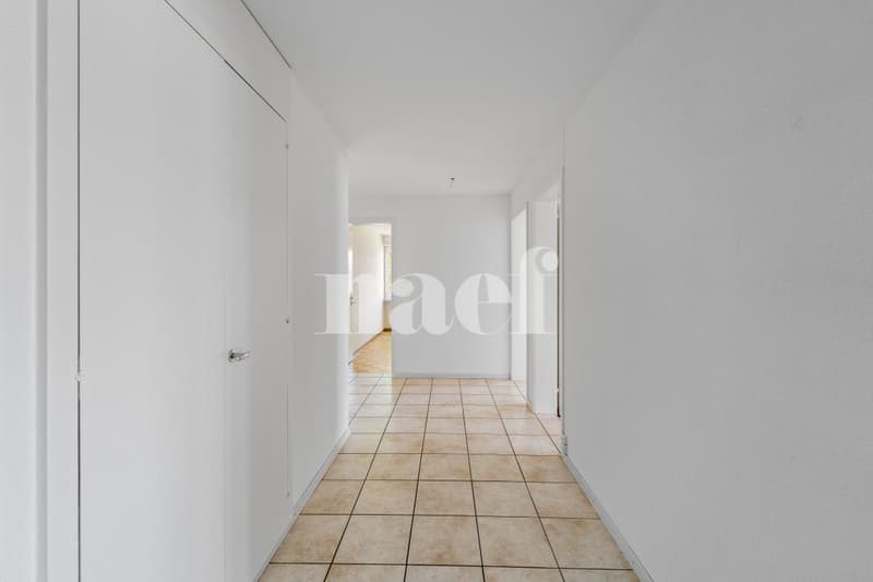 Appartement de 5 pièces au 4ème à louer à Fribourg (5)