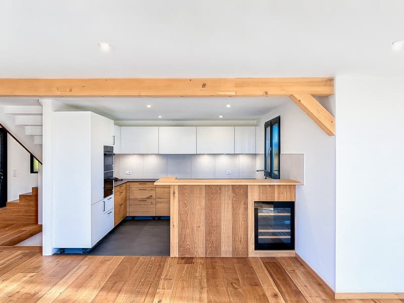 Spacieuse maison rénovée de 9 pièces (6)