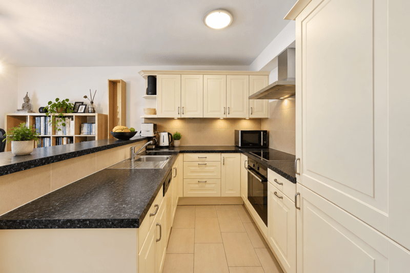 Rare à la vente : 3,5 pièces en rez-de-jardin (6)