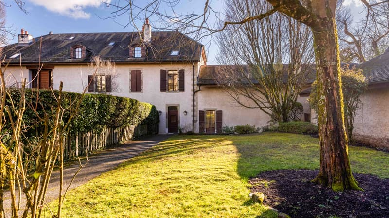 Jardin privatif de plus 200 m2