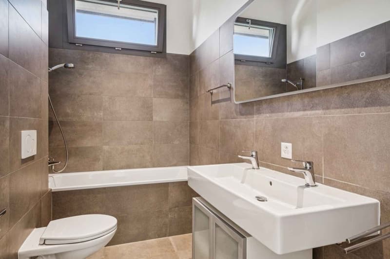 Etage : la salle de bain