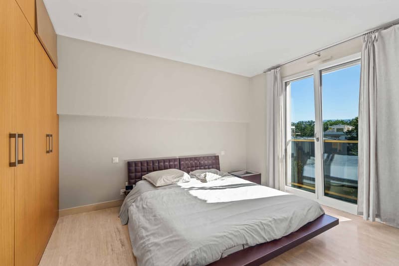 Suite parentale avec dressing et salle de douche en suite