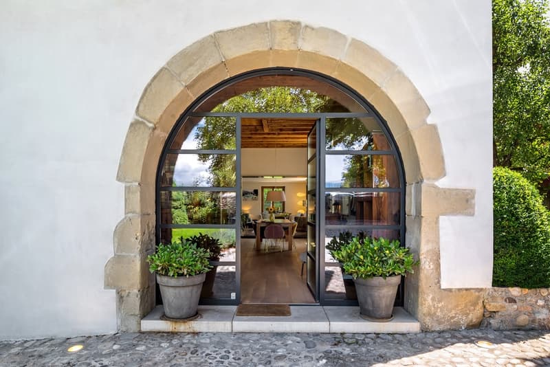 Modernité et luxe pour cette ferme entièrement rénovée. (1)