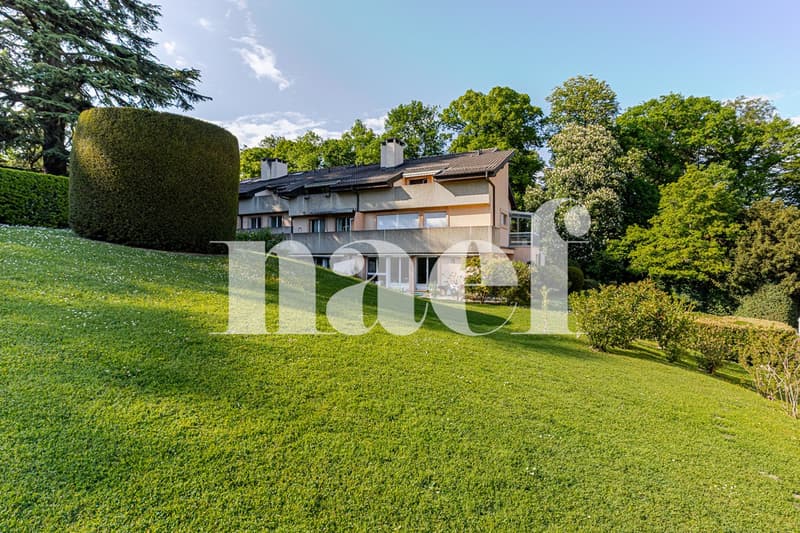 Élégant duplex avec double hauteur et parc arboré dans une résidence de prestige (1)