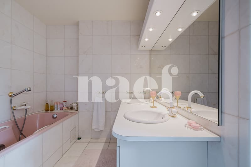 Salle de bains et de douche
