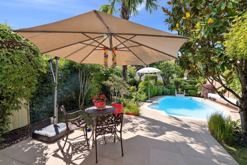 Charmante maison avec jardin arborisé & piscine (2)