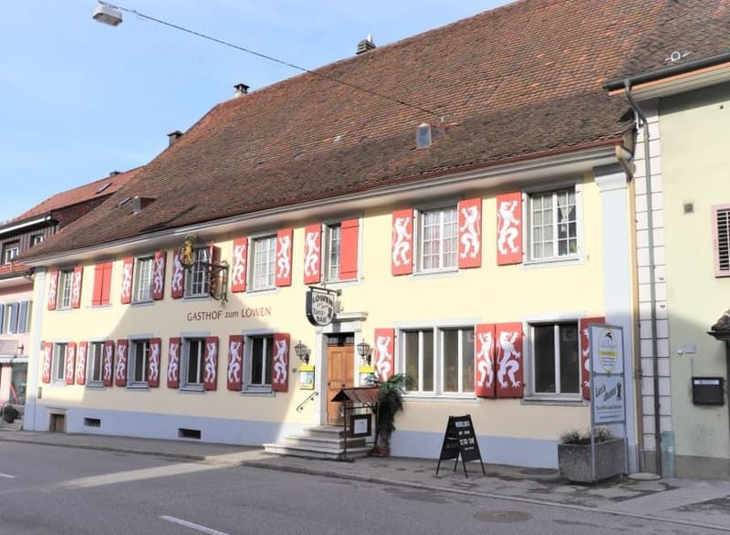 Rentables Wohn- und Geschäftshaus mitten im Dorfkern von Balsthal (1)