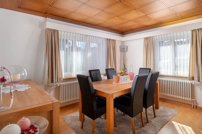 Maison familiale individuelle dans un emplacement central et agréable avec jardin d'hiver et poêle suédois à Rickenbach / LU (6)
