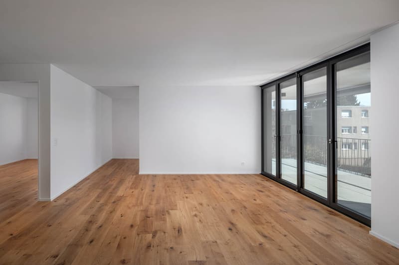 empty room, hardwood floors, white walls, sliding glass doors, balcony