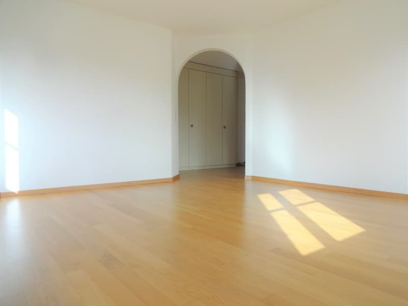 Schöne, helle Wohnung an familienfreundlicher Lage im Grünen (3)