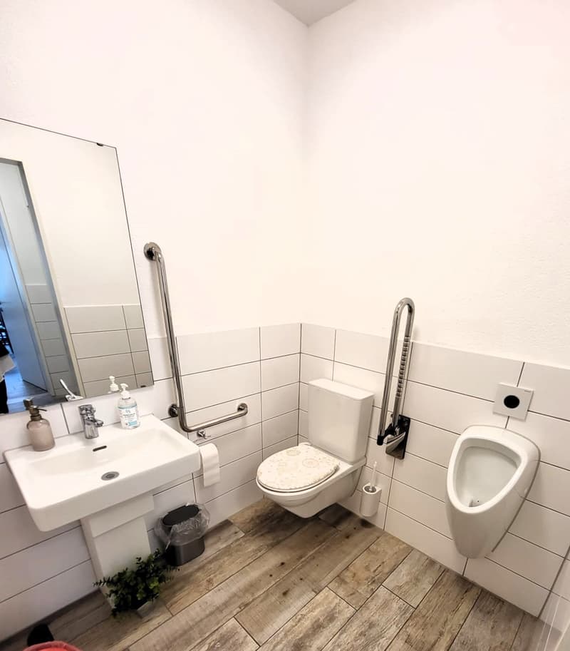 Zentral gelegener Imbiss oder Kebap unmittelbar neben dem Bahnhof in Menziken / AG (6)