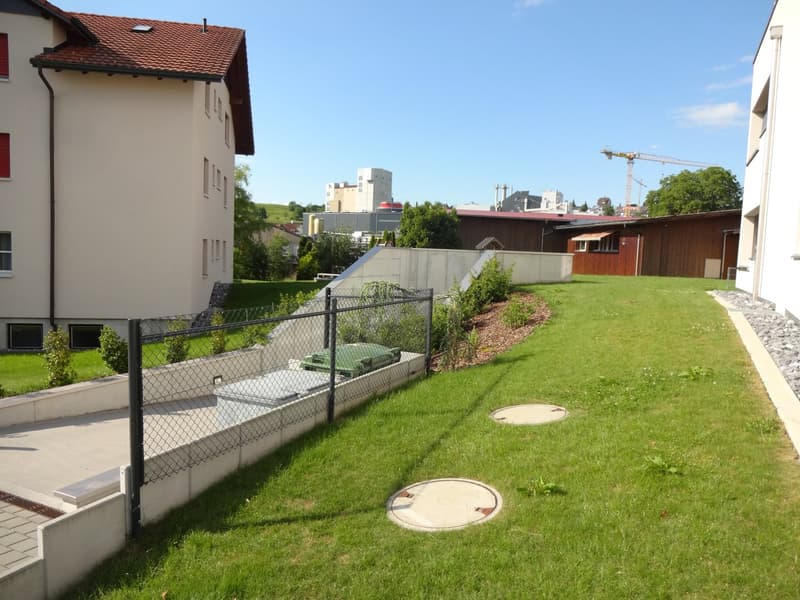 Ab sofort Einstellhallenplatz in Rickenbach zu vermieten (2)