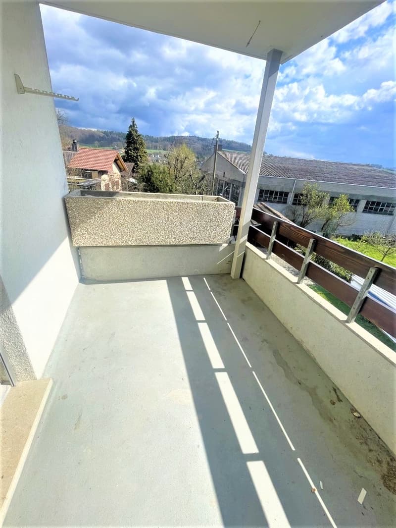 TOP MODERNE 3.5 ZIMMER WOHNUNGEN IN NÄHE LENZBURG ZU VERMIETEN (14)
