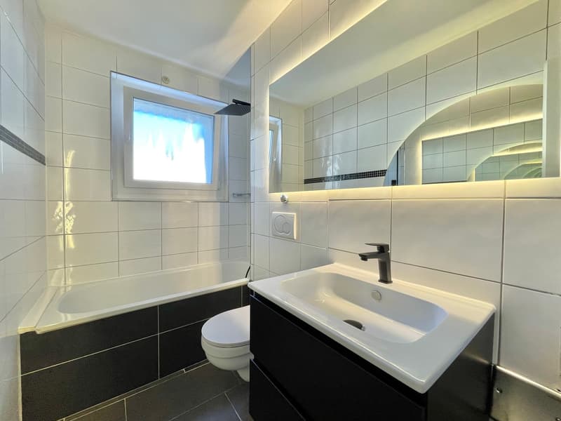 Moderne 2.5 Zimmer Wohnung mit Waschmaschine/ Tumbler neben Emmencenter (15)