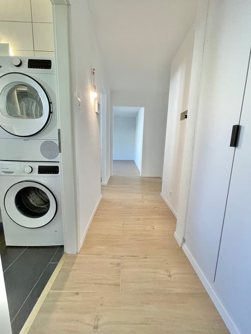 Moderne 2.5 Zimmer Wohnung mit Waschmaschine/ Tumbler neben Emmencenter (20)