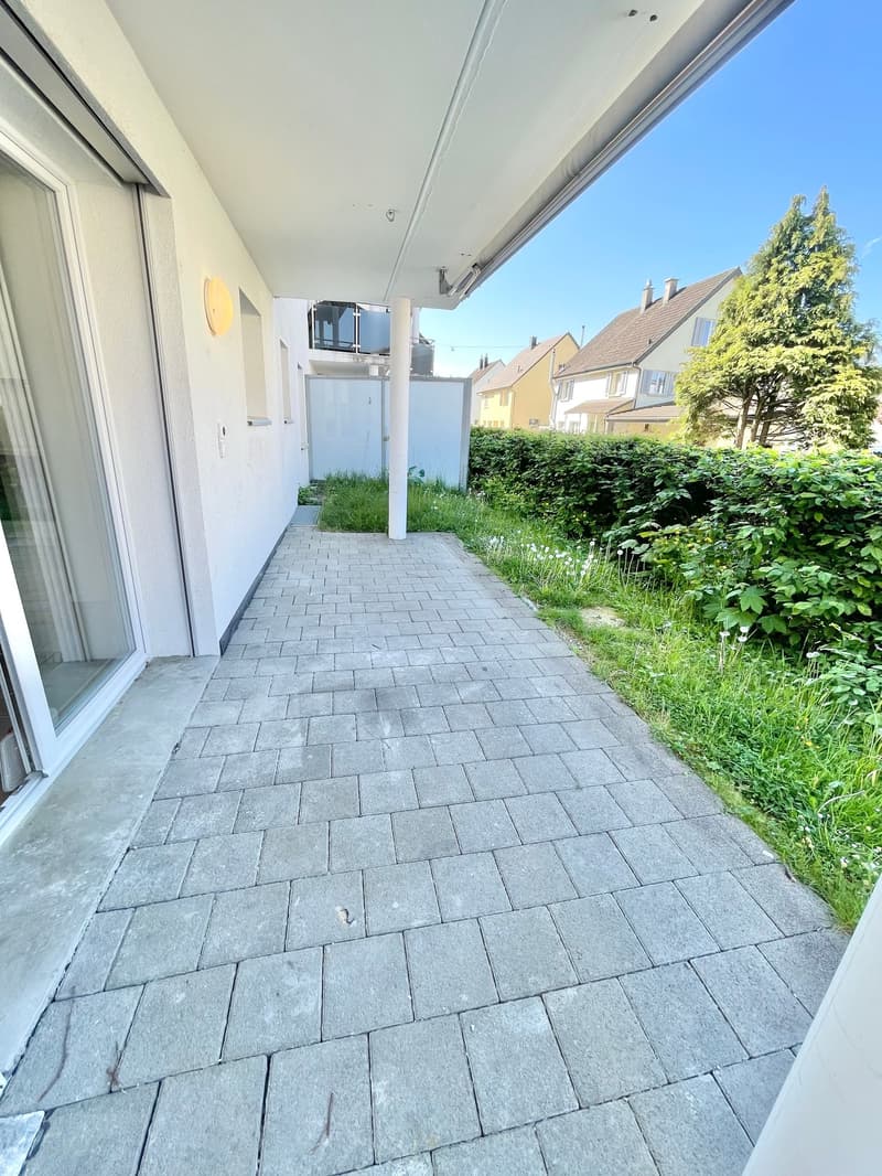 Moderne 2.5 Zimmer Wohnung mit Waschmaschine/ Tumbler neben Emmencenter (24)