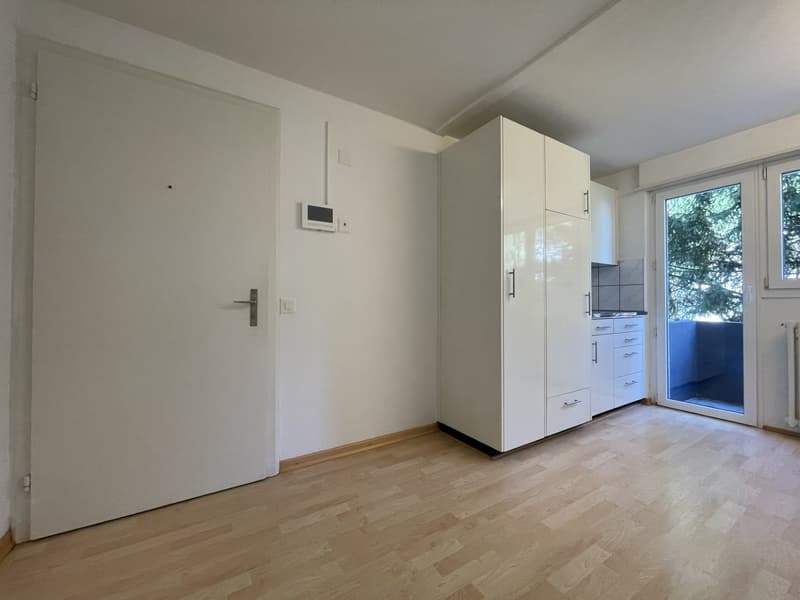 PREISWERTE 3.5 ZIMMER WOHNUNG INKL. WASCHMASCHINE/TUMBLER (3)