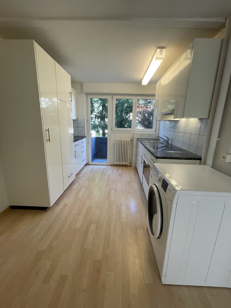 PREISWERTE 3.5 ZIMMER WOHNUNG INKL. WASCHMASCHINE/TUMBLER (2)