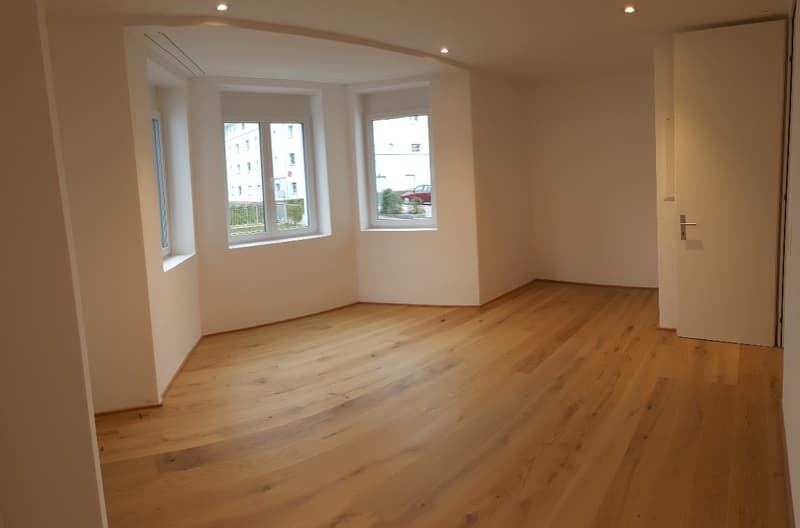TOP moderne 3.5 Zimmer Wohnung zentral in Oftringen (4)