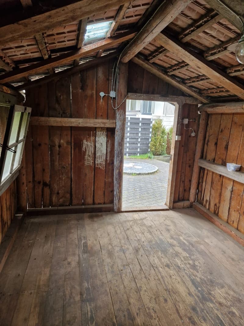 Vielseitiges Gartenhaus in ruhiger Lage von Hendschiken (2)