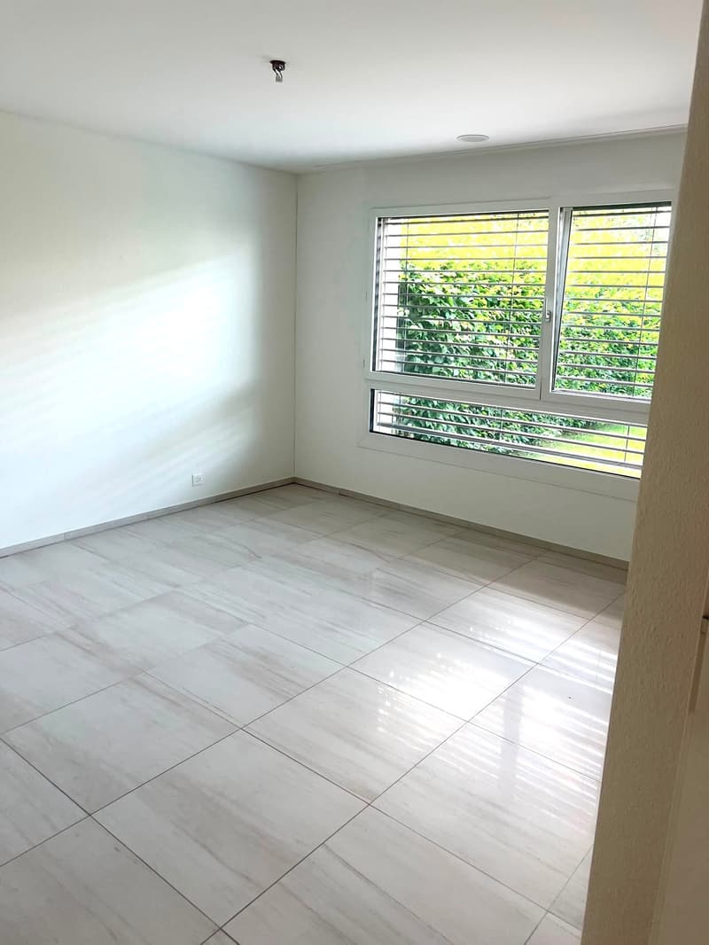 Grosse 2.5-Zimmer-Gartenwohnung in Schötz (7)