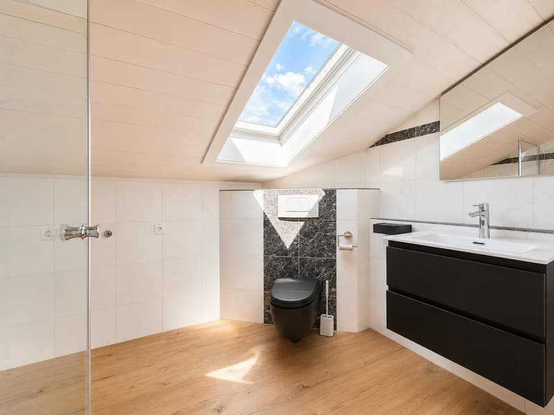 7.5-Zimmer Eigentumswohnung mit unverbaubarer See- und Bergsicht! (12)