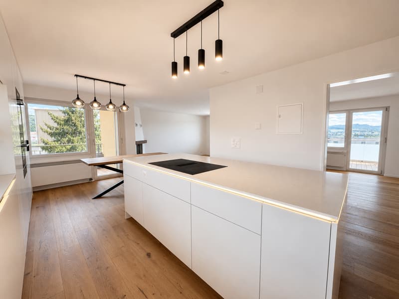 7.5-Zimmer Eigentumswohnung mit unverbaubarer See- und Bergsicht! (2)