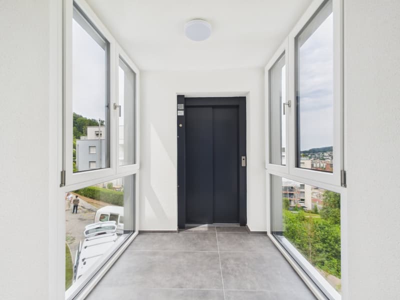 4.5-Zimmer Eigentumswohnung mit See-, Stadt- und Bergsicht! (9)
