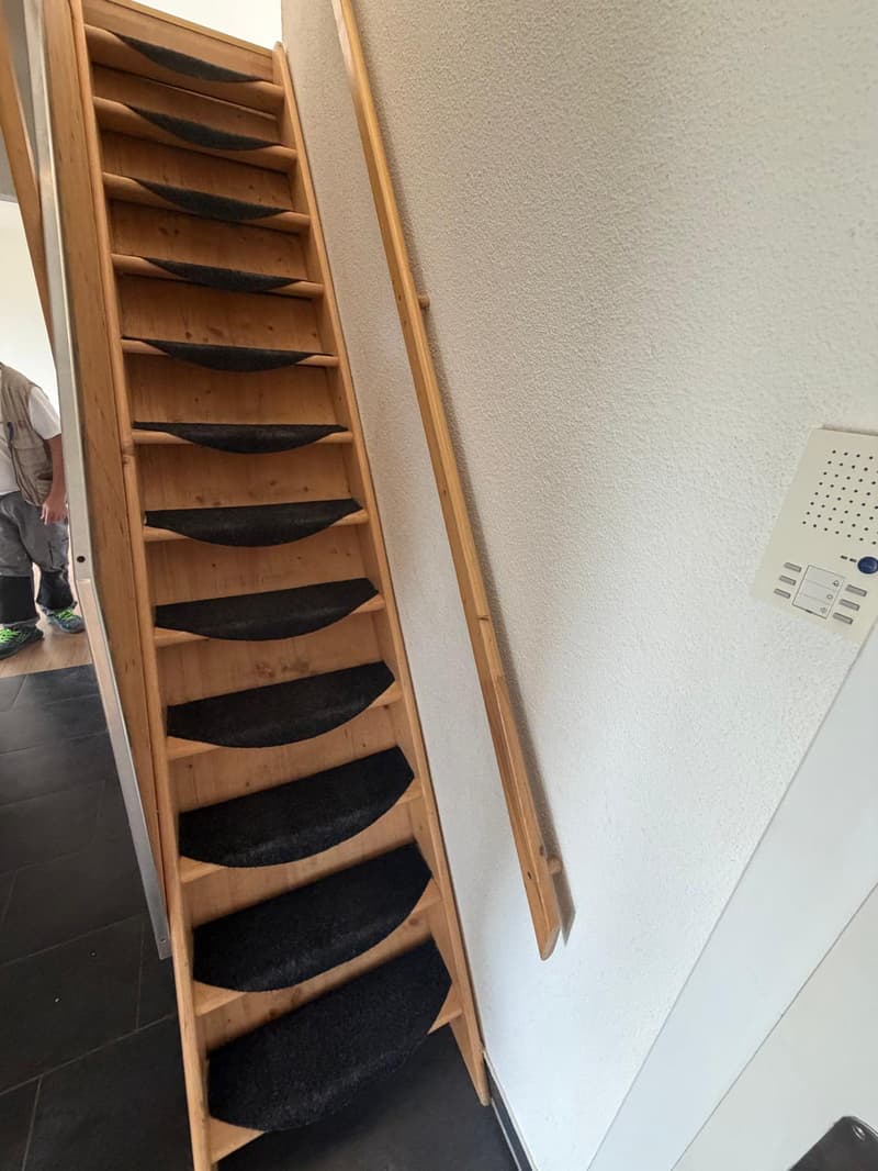 Charmante 4-Zimmer-Dachwohnung mit Aussicht in Luzern-Reussbühl (4)