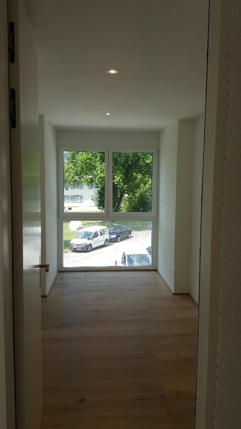Top moderne 4.5 Zimmer Wohnung inkl. privatem Waschturm (4)
