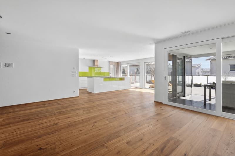 Grosszügiges Wohnen mit Weitsicht: 5.5 Zimmer Einfamilienhaus mit Einl (4)
