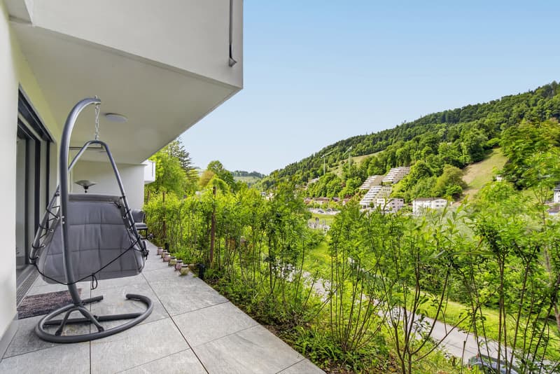 Zeitlose Eleganz - Neuwertige 3.5 Zimmerwohnung mit Terrasse (7)