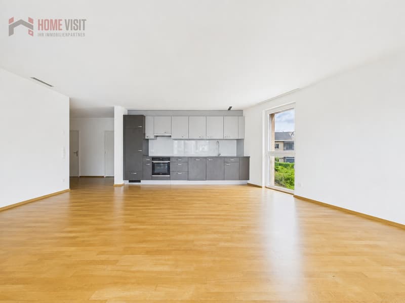 Wohnzimmer mit offene Küche