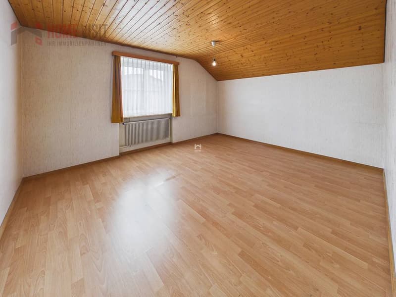 Zimmer 2 OG