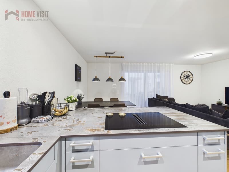 Hochwertige Küche mit Miele - Geräten