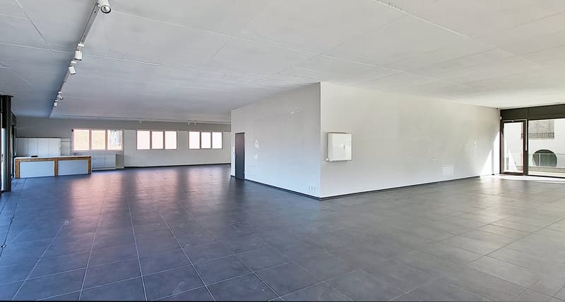 Deux étages incl. surface au rez-de-chaussée dans un emplacement prestigieux - 900 m² d'espace de bureau/commercial ! (4)