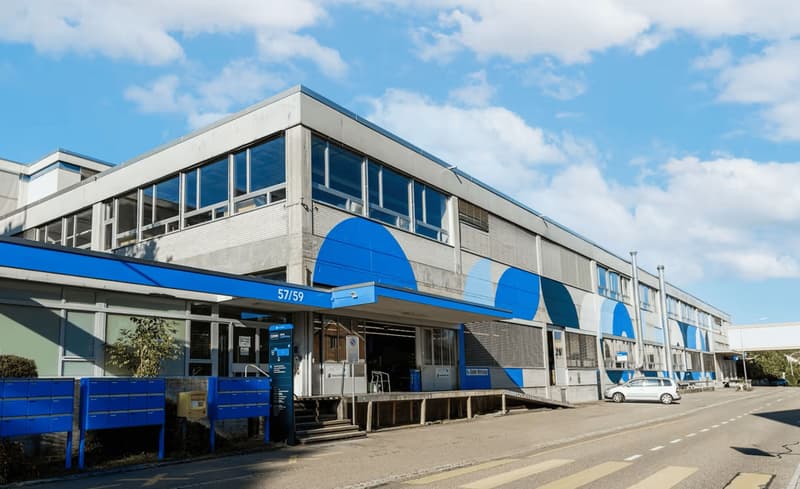"Gewerbehalle im EG - 4 m Deckenhöhe und 1'000 kg Bodenlast - 431 m2 in Hombrechtikon" (7)