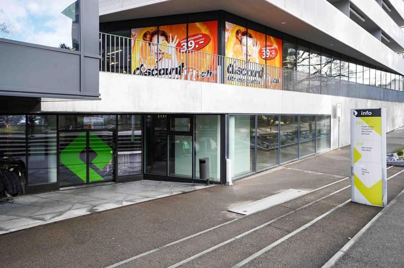 "699 m² Verkaufsfläche direkt neben New Yorker!" (2)