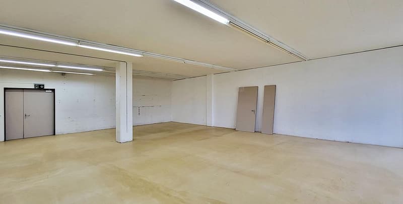 "Spannende, klimatisierte Gewerbe-/Büroräume in Urdorf!" (10)