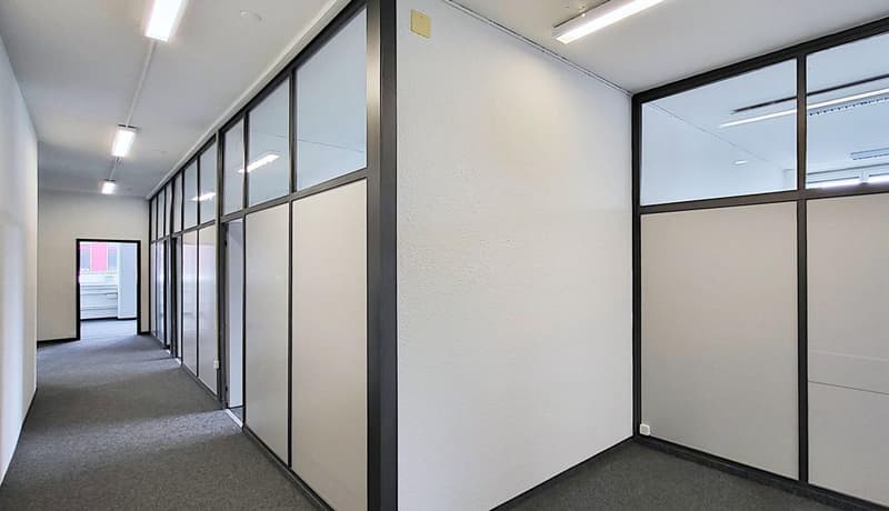 128 m² Bürofläche in Regensdorf! (1)