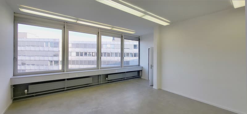 "Bezugsfertige Gewerbefläche mit 1'000 kg/m² Bodenlast!" (2)