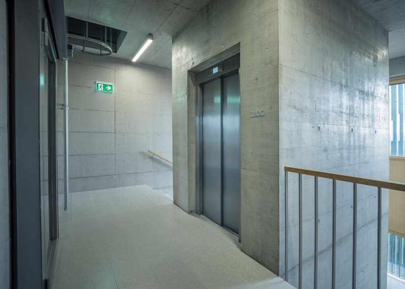 Aussergewöhnliches Bürokonzept 857 m² in Hagendorn! (8)