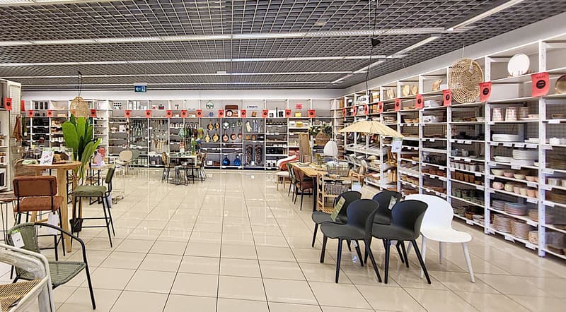 Attraktive Verkaufsfläche beim Shopping Walkestrasse (4)