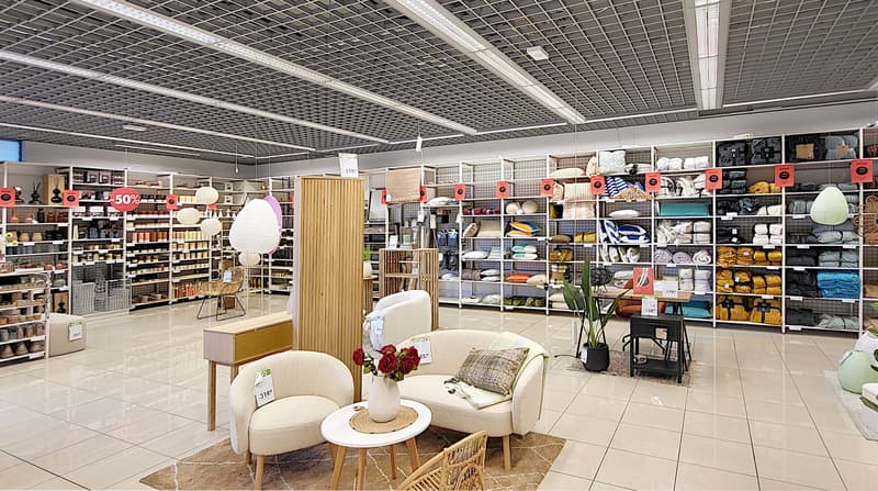 Attraktive Verkaufsfläche beim Shopping Walkestrasse (3)