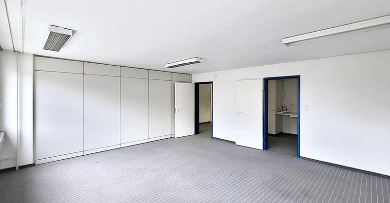 "Zweckmässige Büroflächen - bestehende Unterteilungen!" (7)