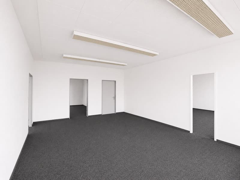 125 m² Bürofläche mit 4 Büroräumen in Regensdorf! (4)