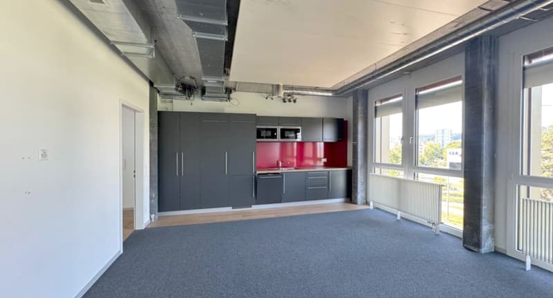 Moderne und helle Gewerbefläche im Triamal (9)