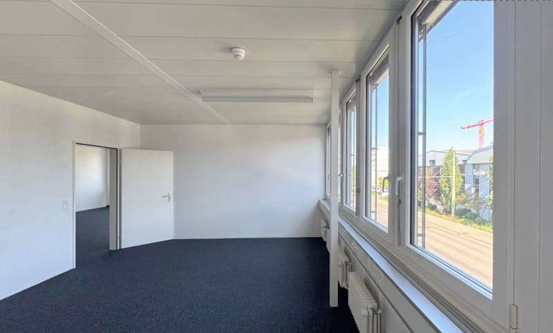 Lichtdurchflutete Bürofläche an hochfrequentierter Lage in Winterthur (4)