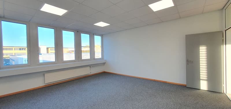 Helles Eckbüro mit Teeküche - Bezug ab 01.06.2027! (3)