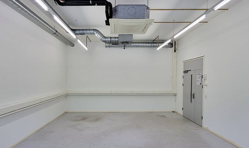 Befahrbare Gewerbeflächen im TechCenter Reinach! (6)